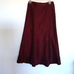 Burgundy skirk